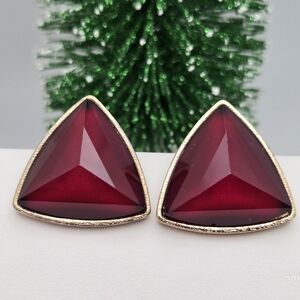 ✨2/$10✨ Vintage 80s Red Pyramid Triangle Stud Earrings Gold Tone